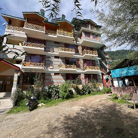 Yolo Backpackers - Manali Hostel Exterior photo