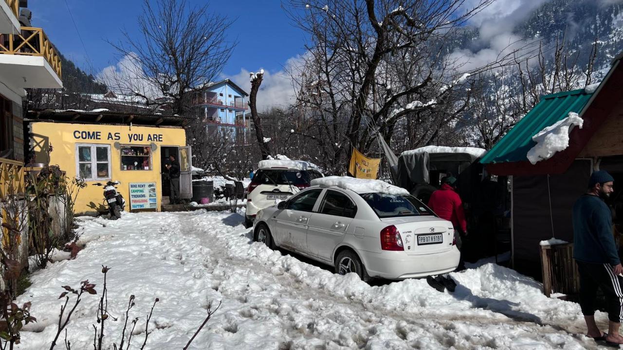 Yolo Backpackers - Manali Hostel Exterior photo