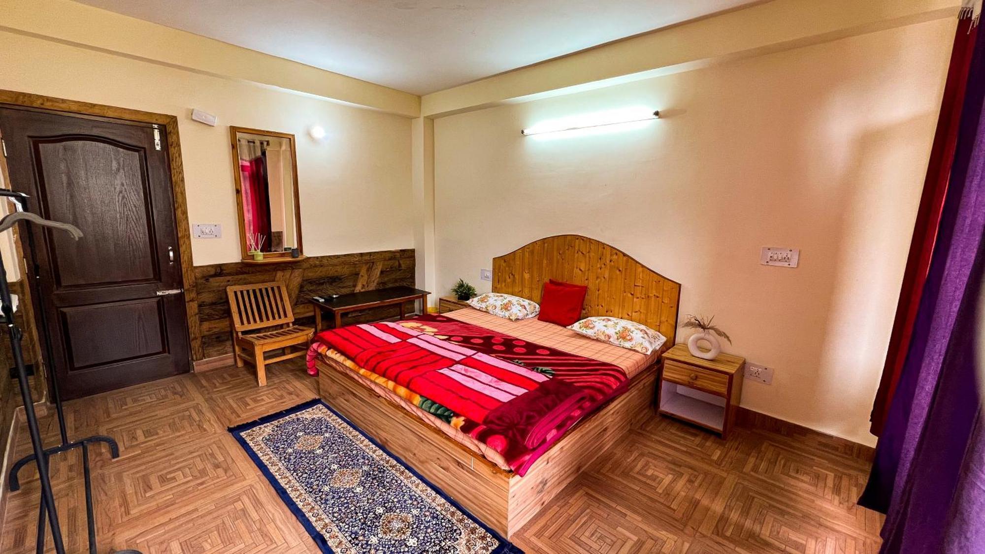Yolo Backpackers - Manali Hostel Exterior photo