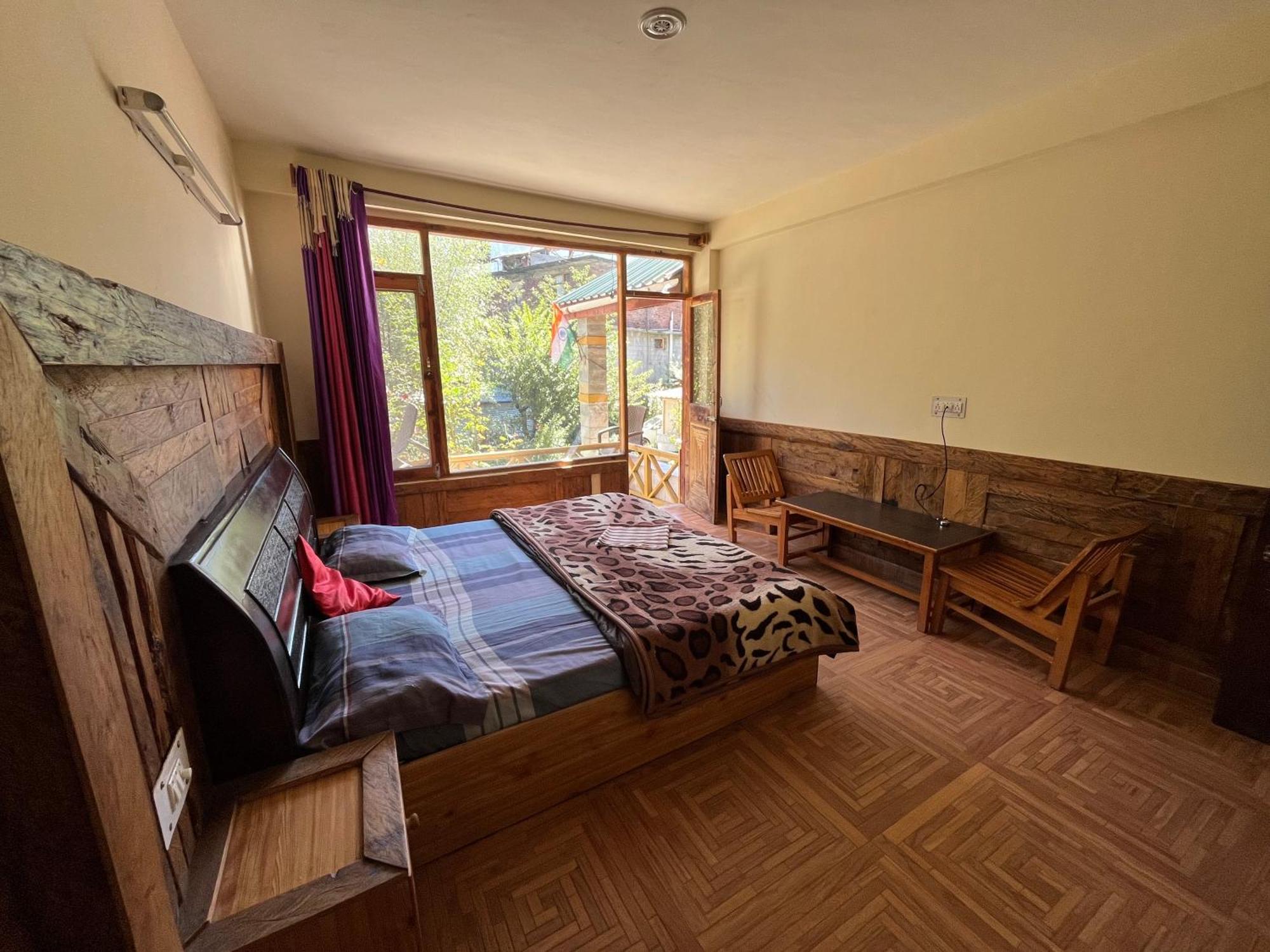 Yolo Backpackers - Manali Hostel Exterior photo