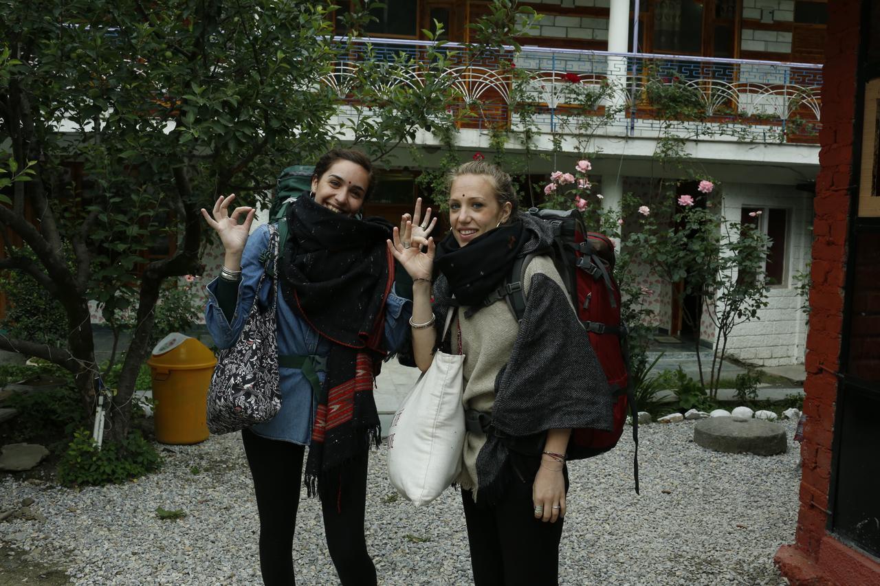 Yolo Backpackers - Manali Hostel Exterior photo